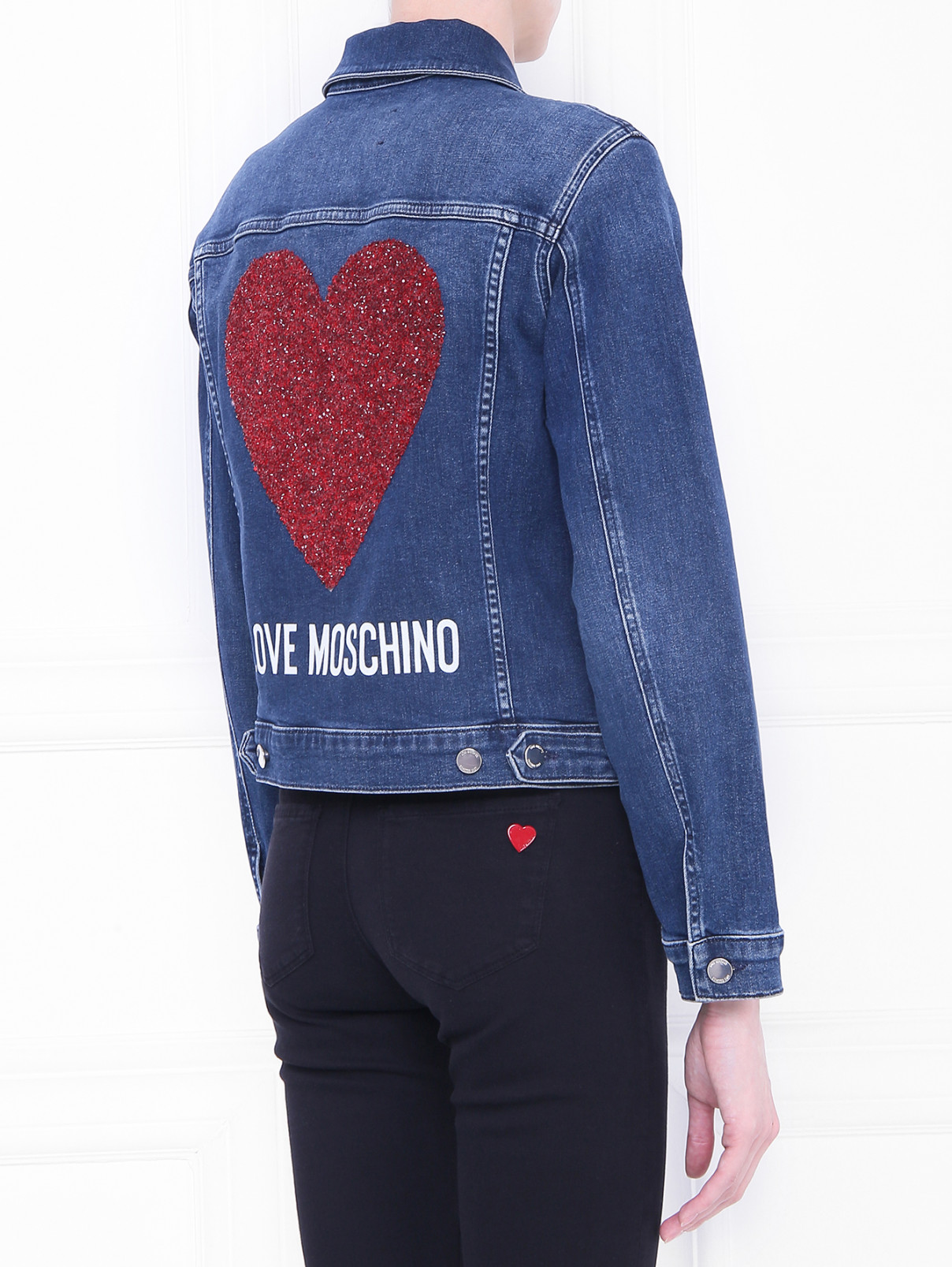 Джинсовая куртка с декором на спине Moschino Love  –  МодельВерхНиз1  – Цвет:  Синий