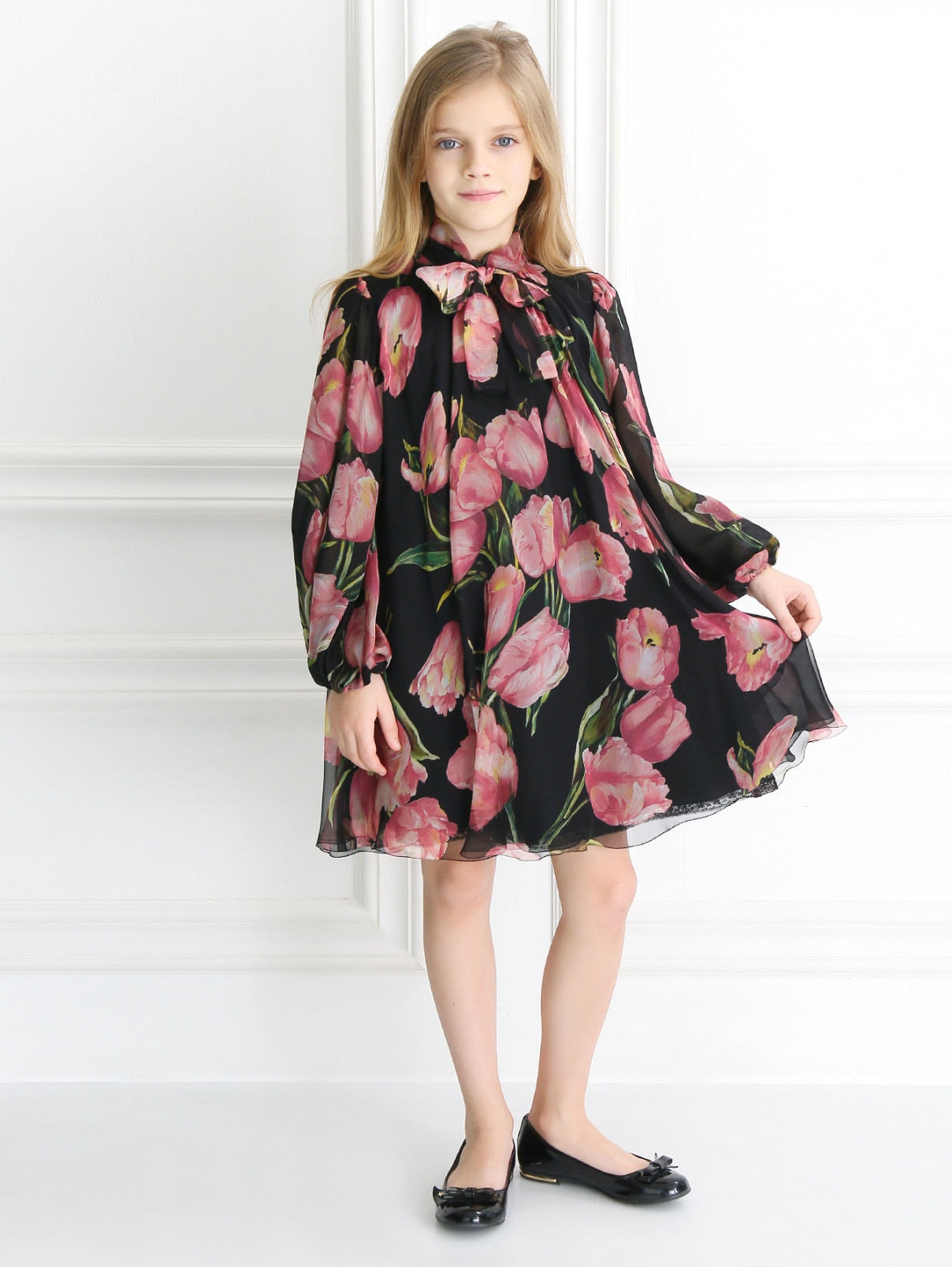 Платье из шелка  цветочным узором Dolce & Gabbana  –  Модель Общий вид  – Цвет:  Черный