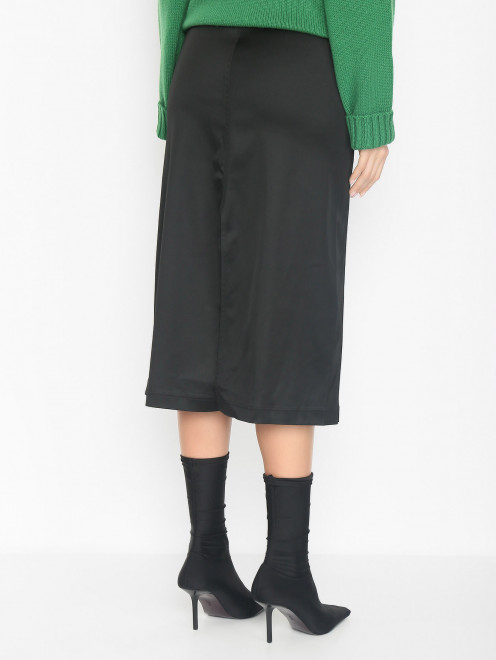 Атласная юбка с разрезами и накладными карманами - МодельВерхНиз1