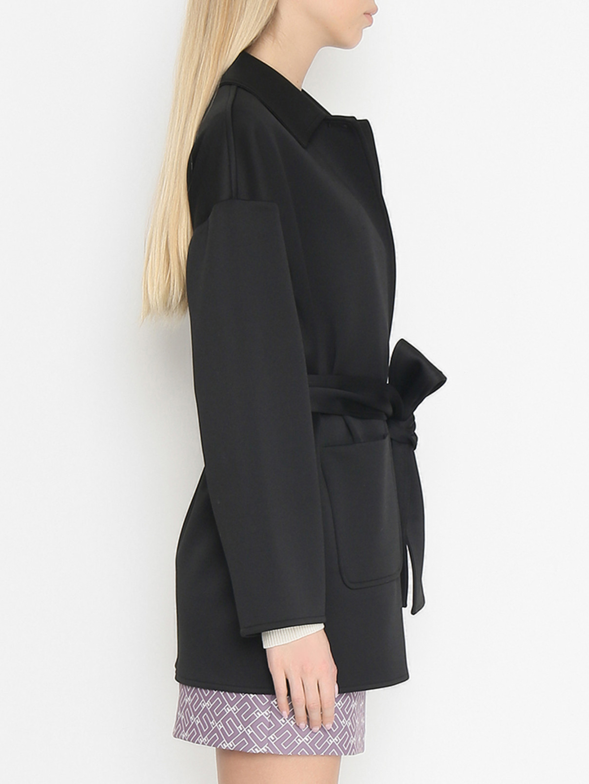 Однотонное полупальто с поясом Max Mara  –  МодельВерхНиз2  – Цвет:  Черный