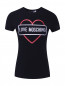 Трикотажная футболка с принтом Love Moschino  –  Общий вид