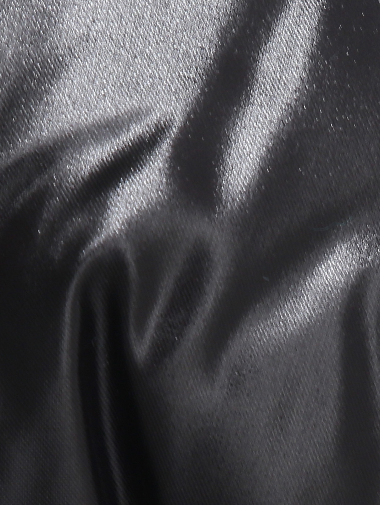 Пуховое стеганое пальто Moncler  –  Деталь  – Цвет:  Черный
