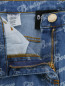Зауженные джинсы из светлого денима Moschino Boutique  –  Деталь1