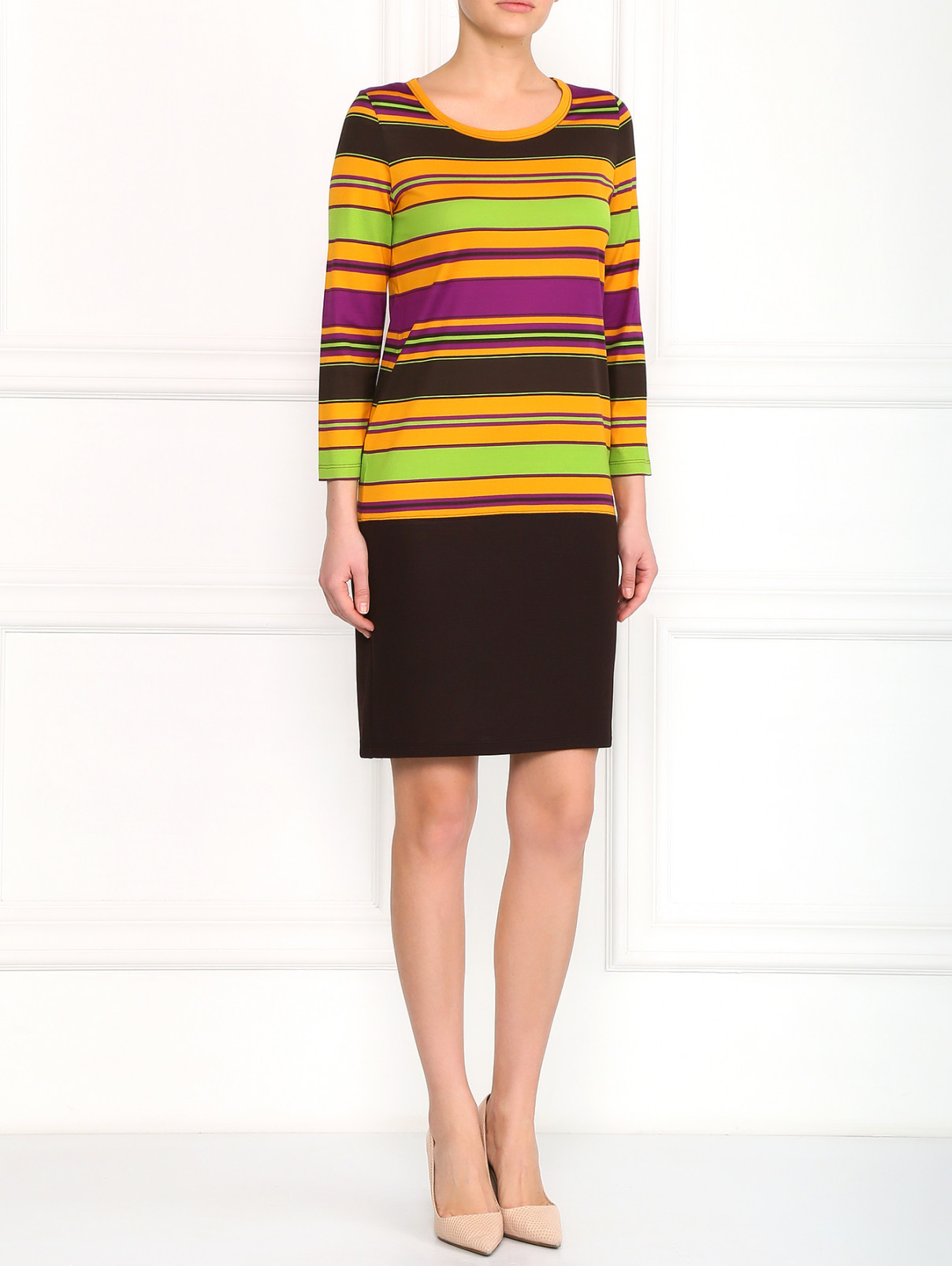 Трикотажное платье из хлопка с узором Moschino Cheap&Chic  –  Модель Общий вид  – Цвет:  Коричневый