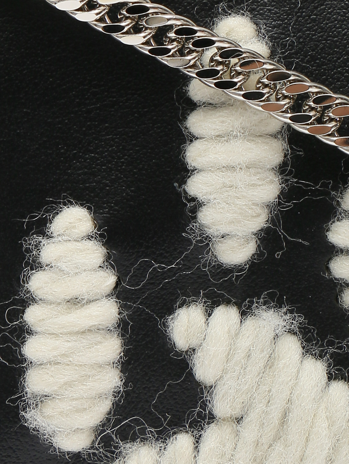 Поясная сумка из кожи декорированная вишивкой Ermanno Scervino  –  Деталь  – Цвет:  Черный