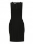 Платье-футляр с асимметричным вырезом Moschino  –  Общий вид