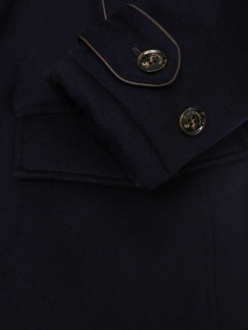Утепленная куртка из шерсти со съемным воротником - Деталь