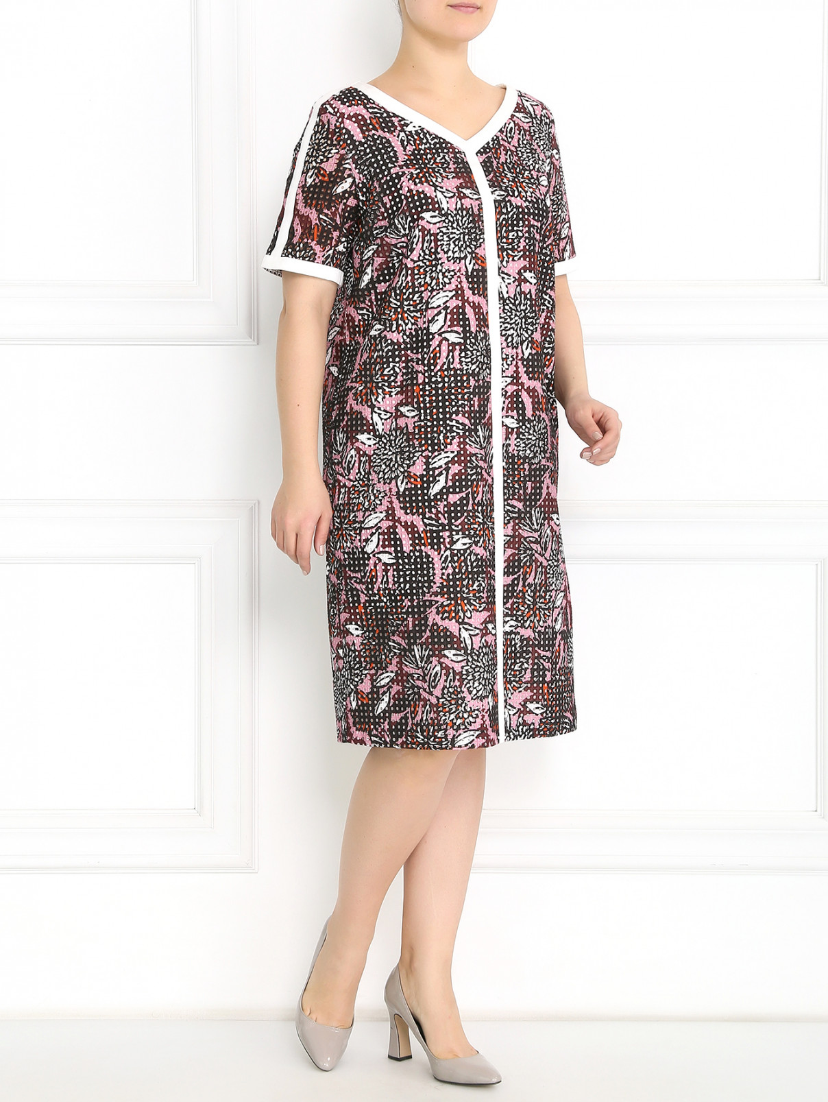 Платье прямого кроя с узором и перфорацией Marina Rinaldi  –  Модель Общий вид  – Цвет:  Узор