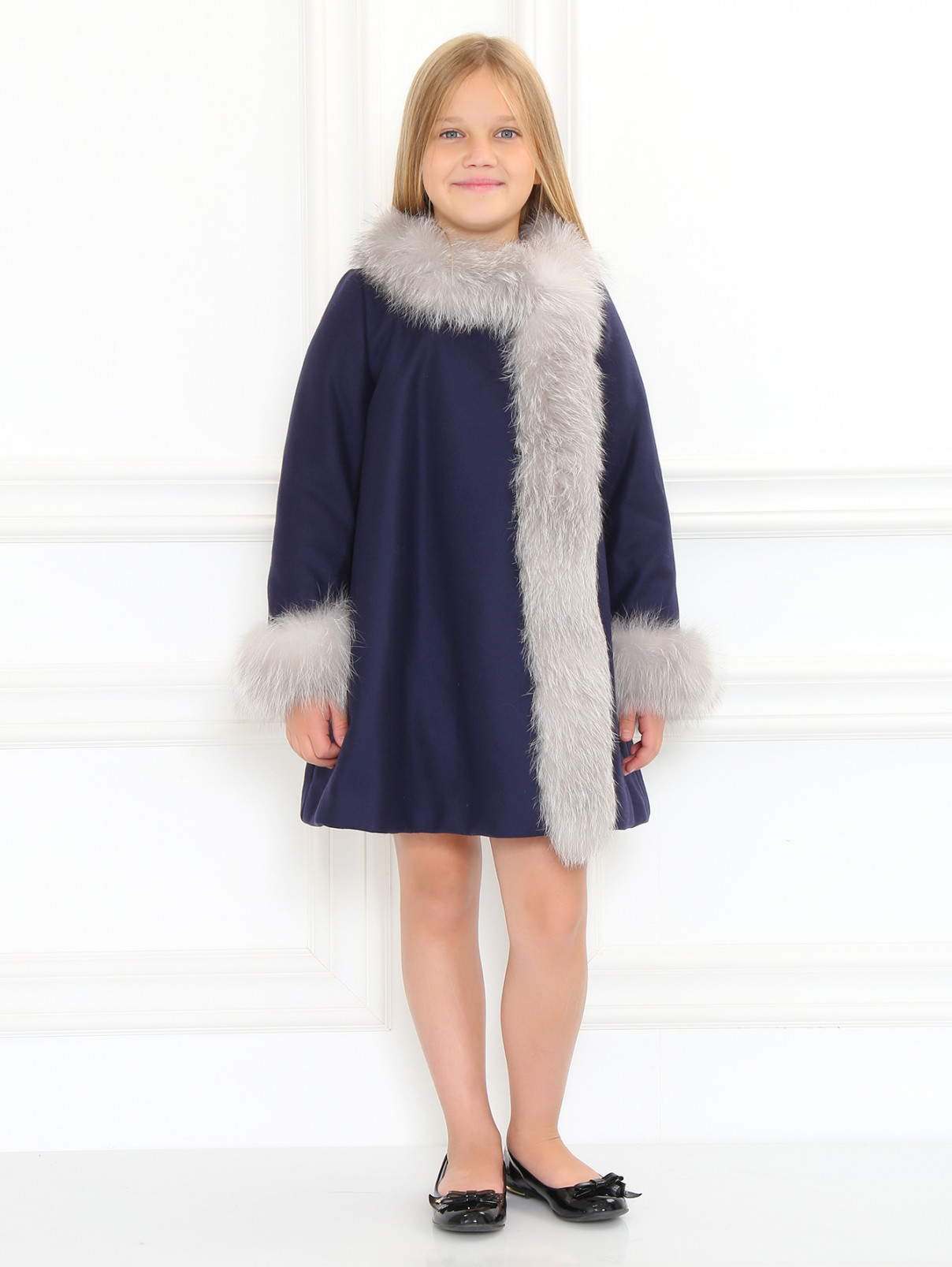 Пальто из шерсти с отделкой из меха лисы Baby Dior  –  Модель Общий вид  – Цвет:  Синий