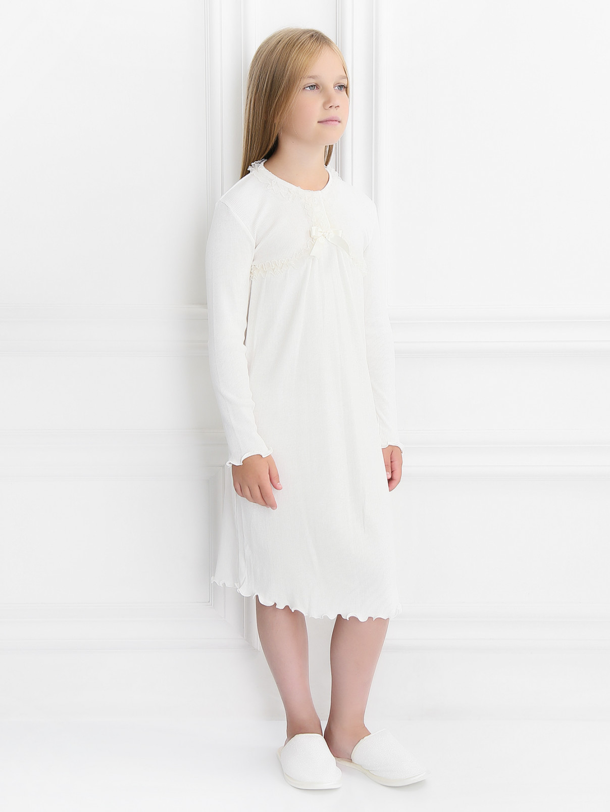 Ночная трикотажная сорочка с кружевными вставками Giottino  –  Модель Общий вид  – Цвет:  Белый