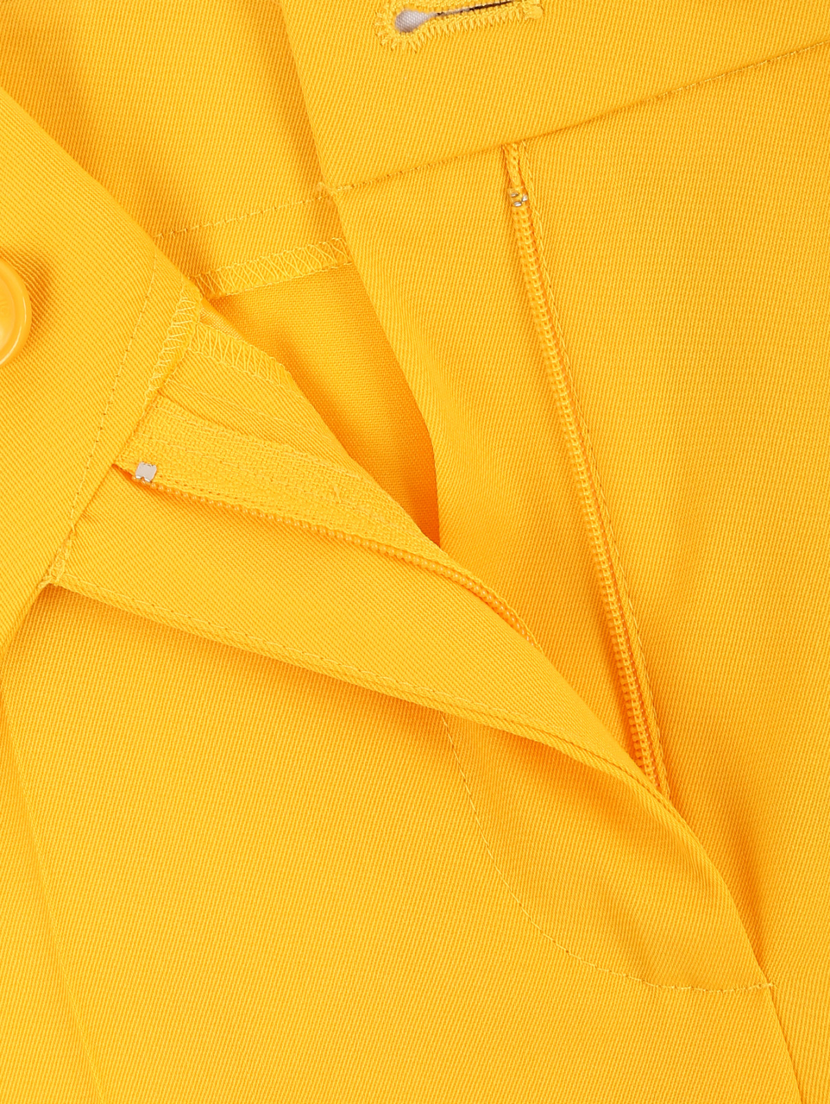 Брюки зауженного кроя из шерсти Moschino Cheap&Chic  –  Деталь1  – Цвет:  Желтый