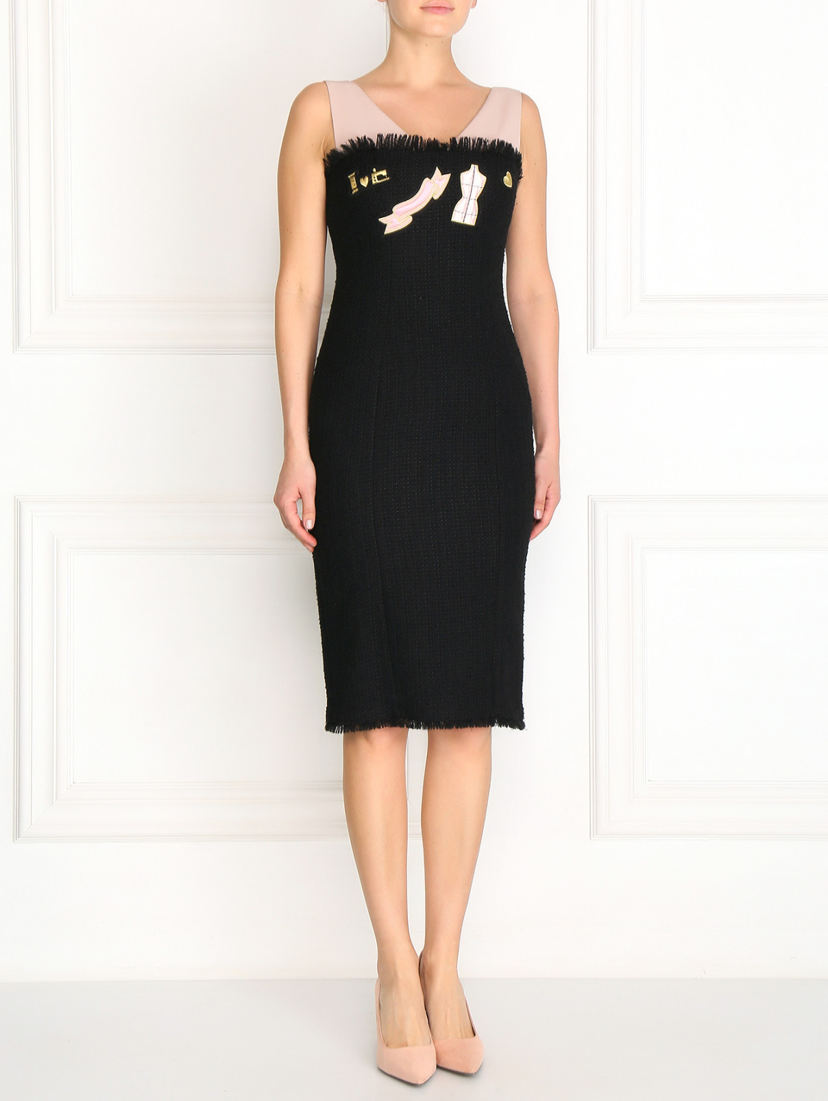Платье-футляр из шерсти декорированное вышивкой Moschino Cheap&Chic  –  Модель Общий вид  – Цвет:  Черный