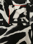 Укороченные брюки из хлопка зауженного кроя с анималистичным узором Marina Rinaldi  –  Деталь1