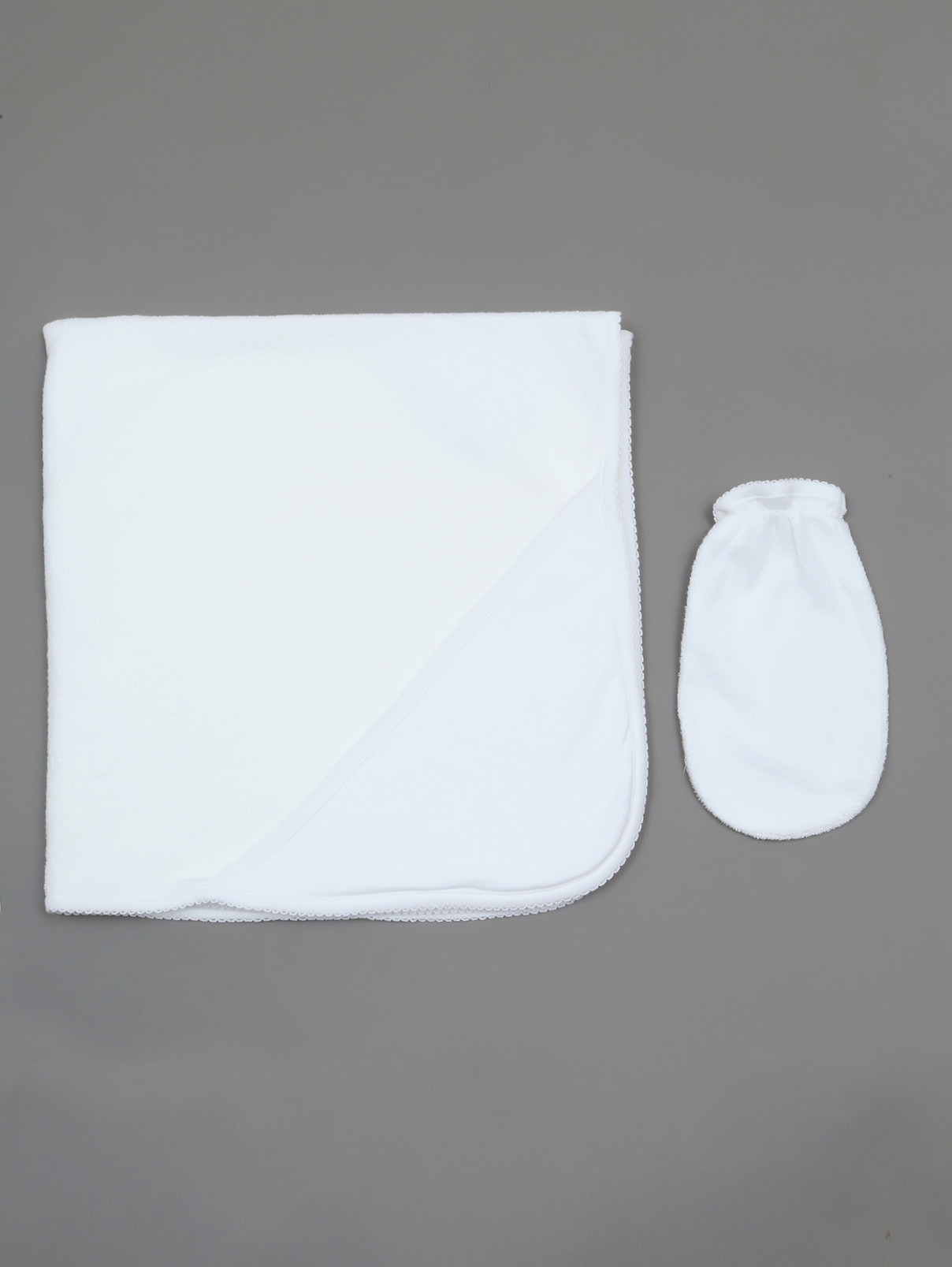 Полотенце махровое с карманом и рукавицей Kissy Kissy  –  Общий вид  – Цвет:  Белый