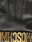 Перчатки из кожи с металлической фурнитурой Moschino  –  Деталь