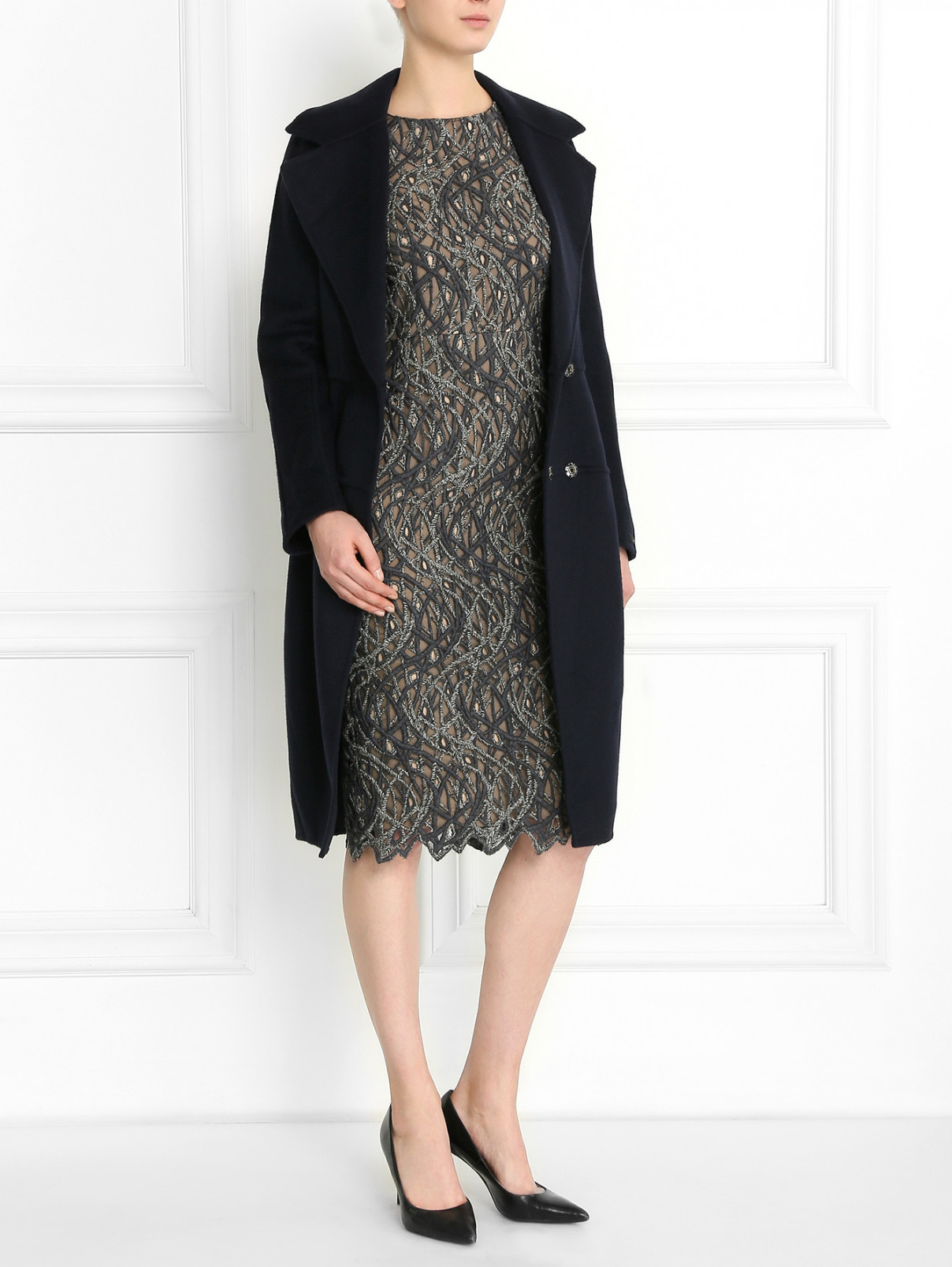 Платье-футляр с вышивкой Aquilano Rimondi  –  Модель Общий вид  – Цвет:  Серый