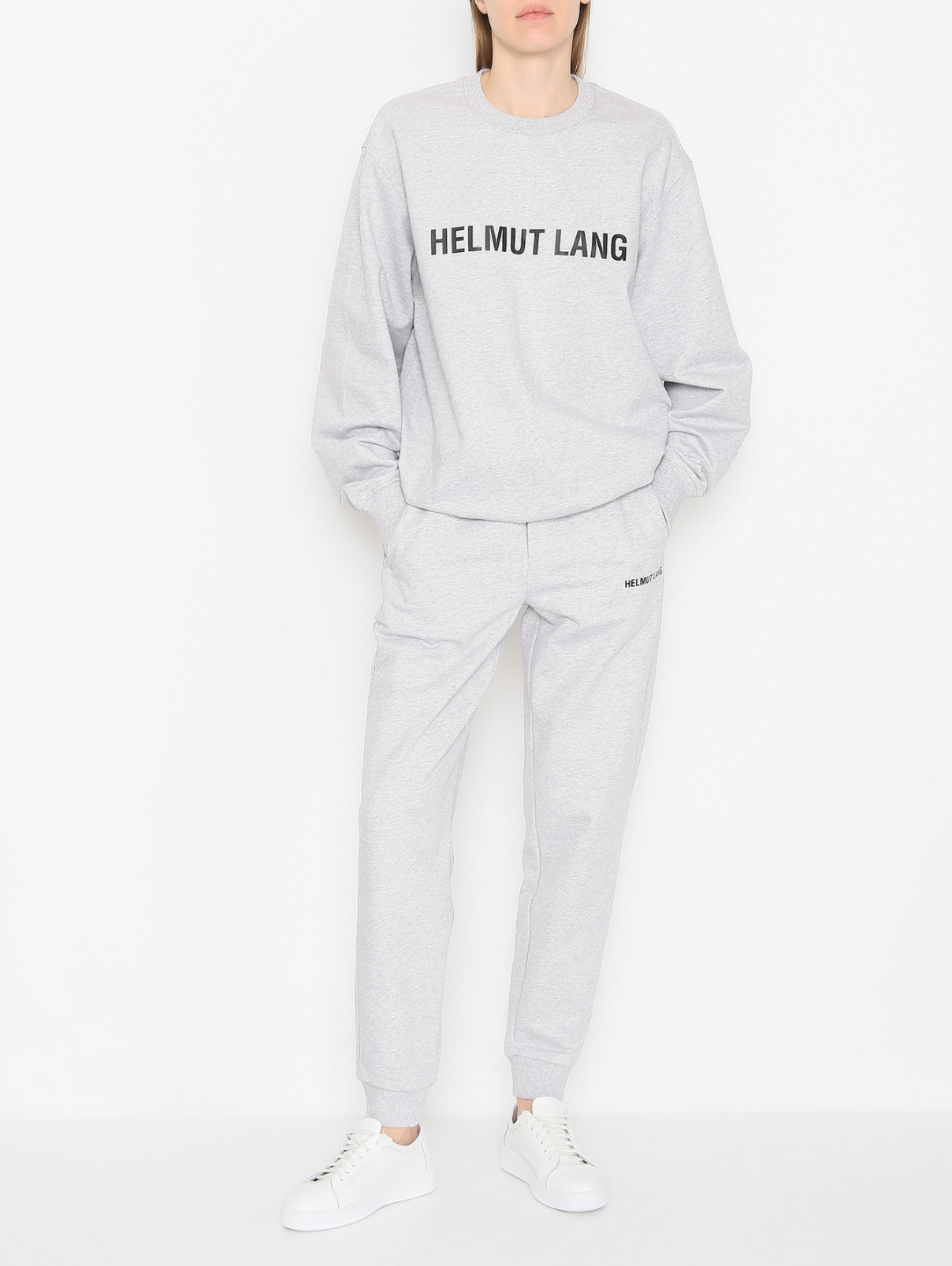 Трикотажные брюки с логотипом Helmut Lang  –  МодельОбщийВид  – Цвет:  Серый