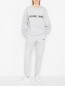 Трикотажные брюки с логотипом Helmut Lang  –  МодельОбщийВид