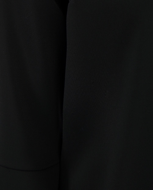 Маленькое черное платье с воланами на рукавах Merсi - Деталь