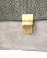 Кожаная сумка с тиснением под рептилию и плечевым ремнем O.C.A  –  Деталь