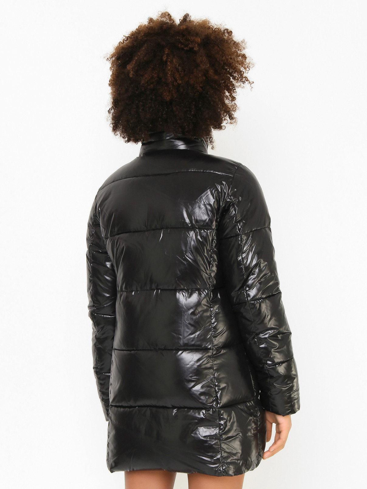 Удлиненная куртка с принтом EA 7  –  МодельВерхНиз1  – Цвет:  Черный