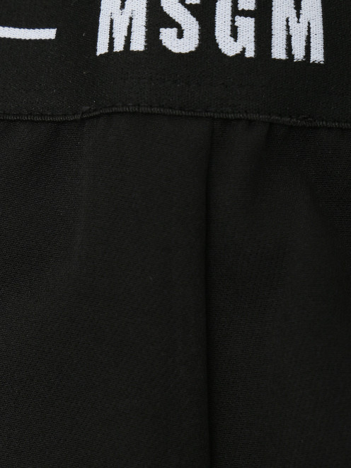Укороченные брюки со стрелками - Деталь1