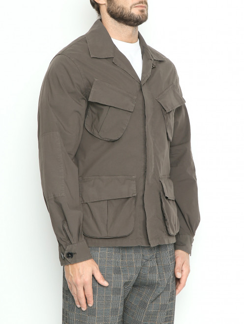 Куртка на пуговицах с накладными карманами - МодельВерхНиз