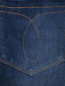Зауженные джинсы из смешанного хлопка Calvin Klein  –  Деталь