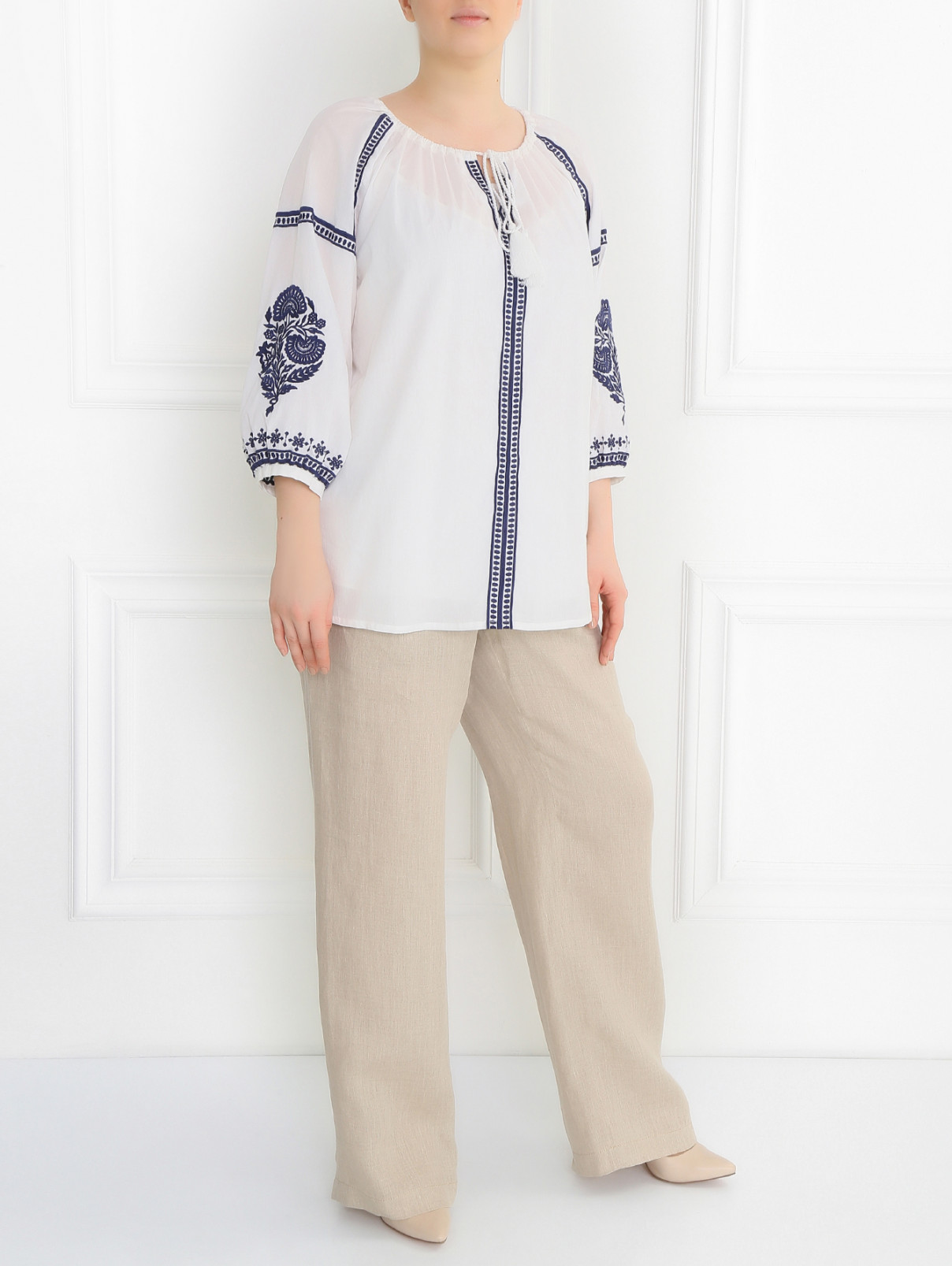 Блуза из хлопка декорированная вышивкой Marina Sport  –  Модель Общий вид  – Цвет:  Белый