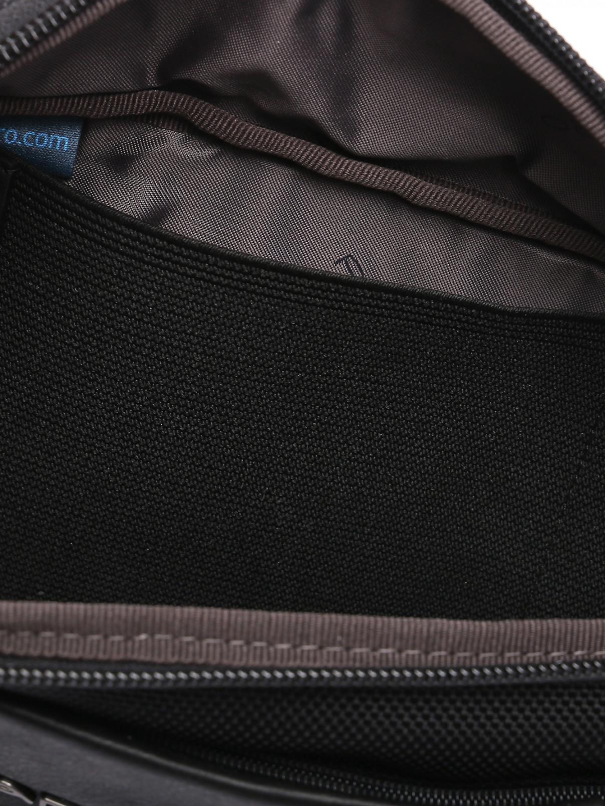 Поясная сумка из кожи и текстиля Piquadro  –  Деталь1  – Цвет:  Черный