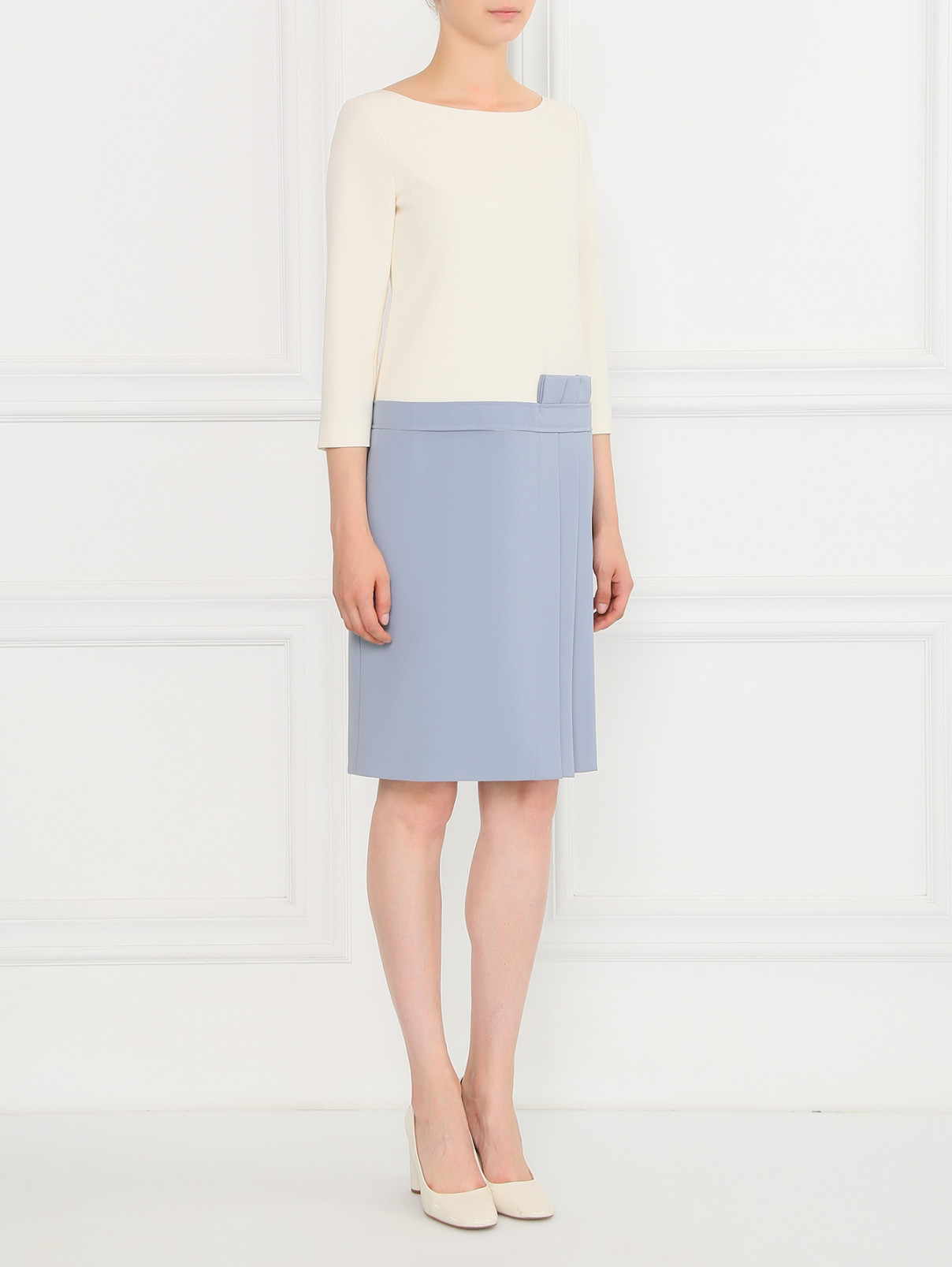 Платье-футляр с защипами Moschino  –  Модель Общий вид  – Цвет:  Бежевый