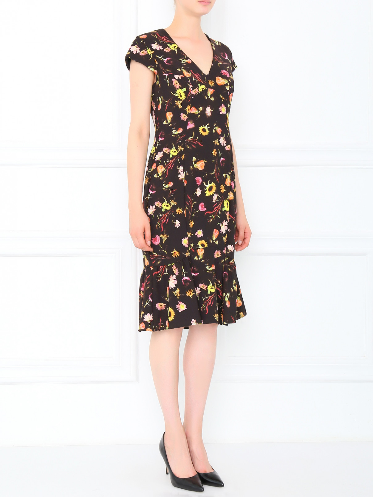 Платье с асимметричным низом и цветочным принтом Moschino Cheap&Chic  –  Модель Общий вид  – Цвет:  Черный