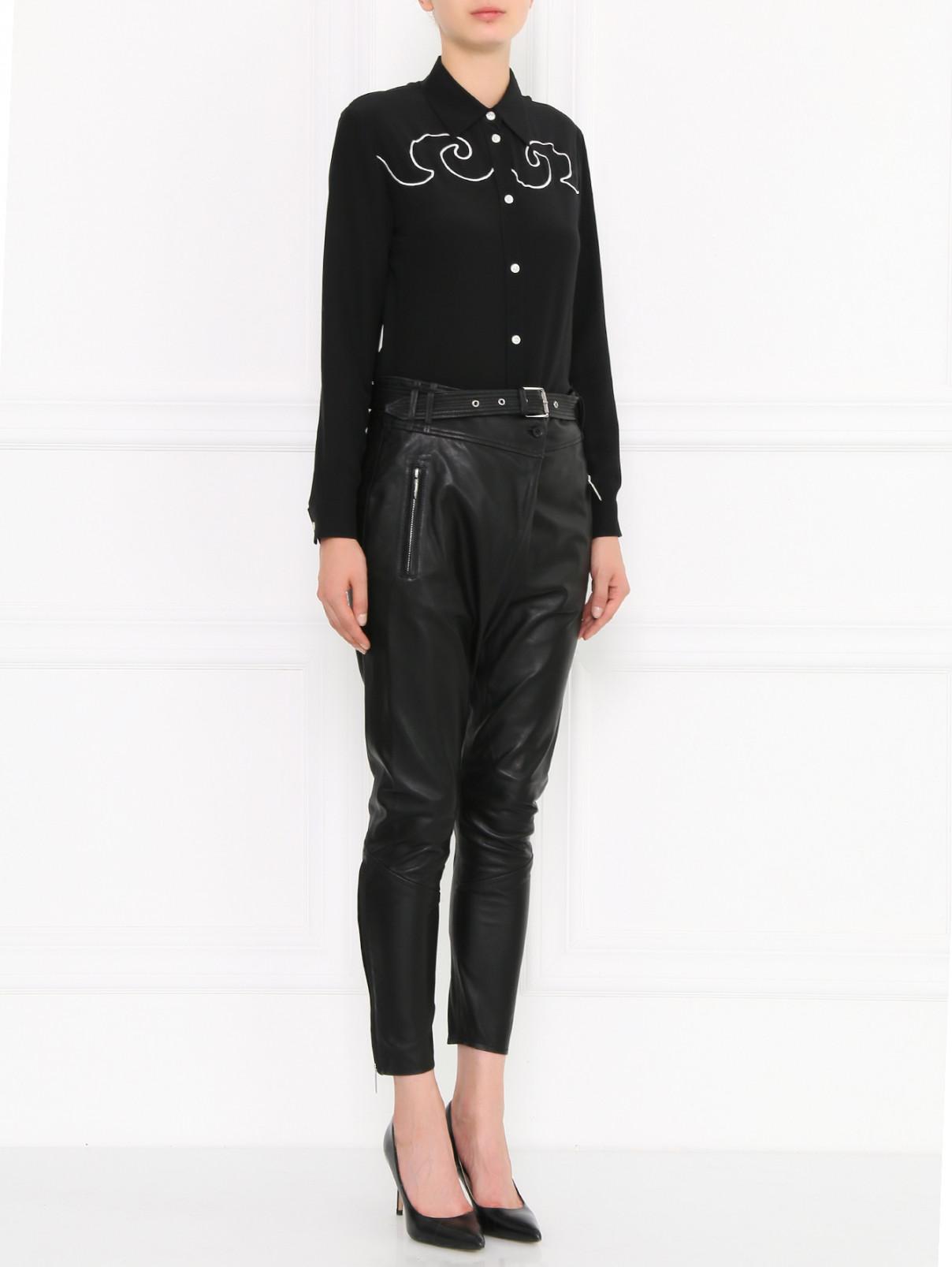 Кожаные брюки с низкой посадкой Barbara Bui  –  Модель Общий вид  – Цвет:  Черный