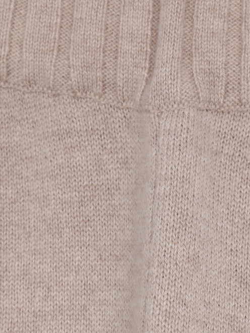 Трикотажные брюки на резинке - Деталь