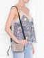 Мини-сумка из фактурной кожи на ремне Marc Jacobs  –  МодельВерхНиз