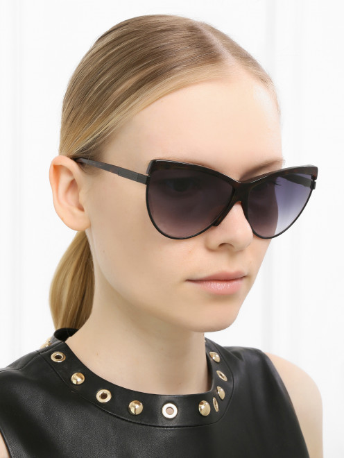 Очки солнцезащитные в роговой оправе Viktoria Beckham - Модель Общий вид