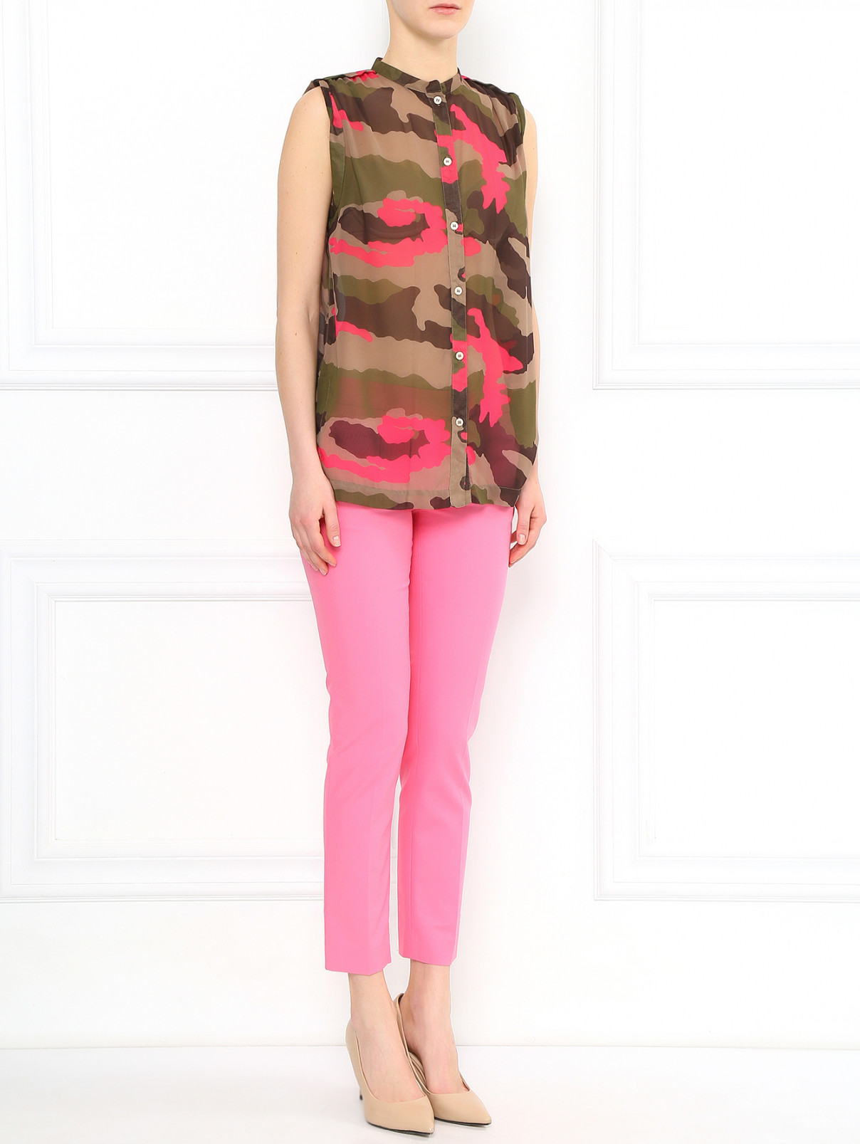Укороченные брюки из хлопка с боковыми карманами Moschino Cheap&Chic  –  Модель Общий вид  – Цвет:  Розовый