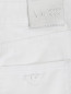 Джинсы прямого кроя с клепками Armani Jeans  –  Деталь1