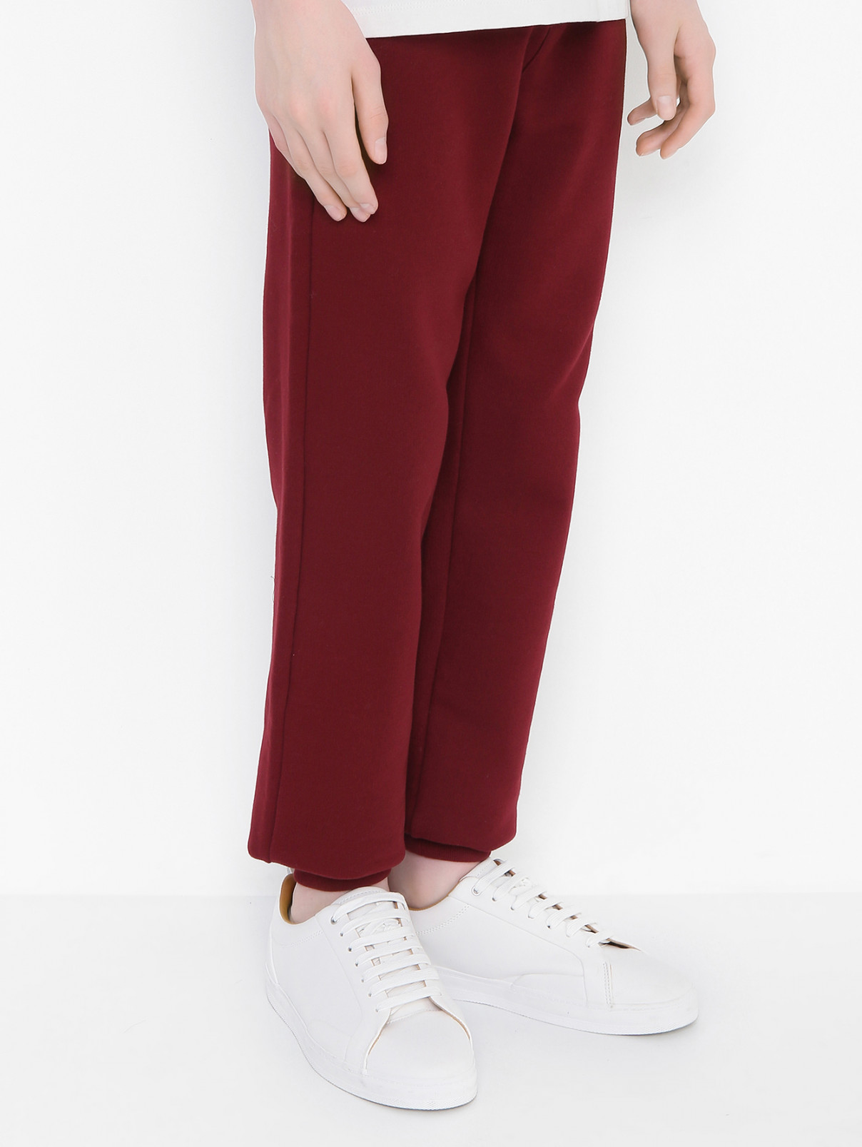Трикотажные брюки на резинке Il Gufo  –  МодельВерхНиз  – Цвет:  Красный