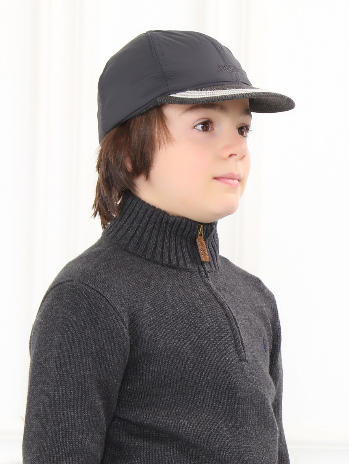 Кепка утепленная с вязанным козырьком Armani Junior  –  Модель Общий вид  – Цвет:  Серый