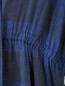 Платье-мини изо льна и хлопка свободного кроя с узором "клетка" и брошью N21  –  Деталь