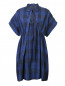 Платье-мини изо льна и хлопка свободного кроя с узором "клетка" и брошью N21  –  Общий вид