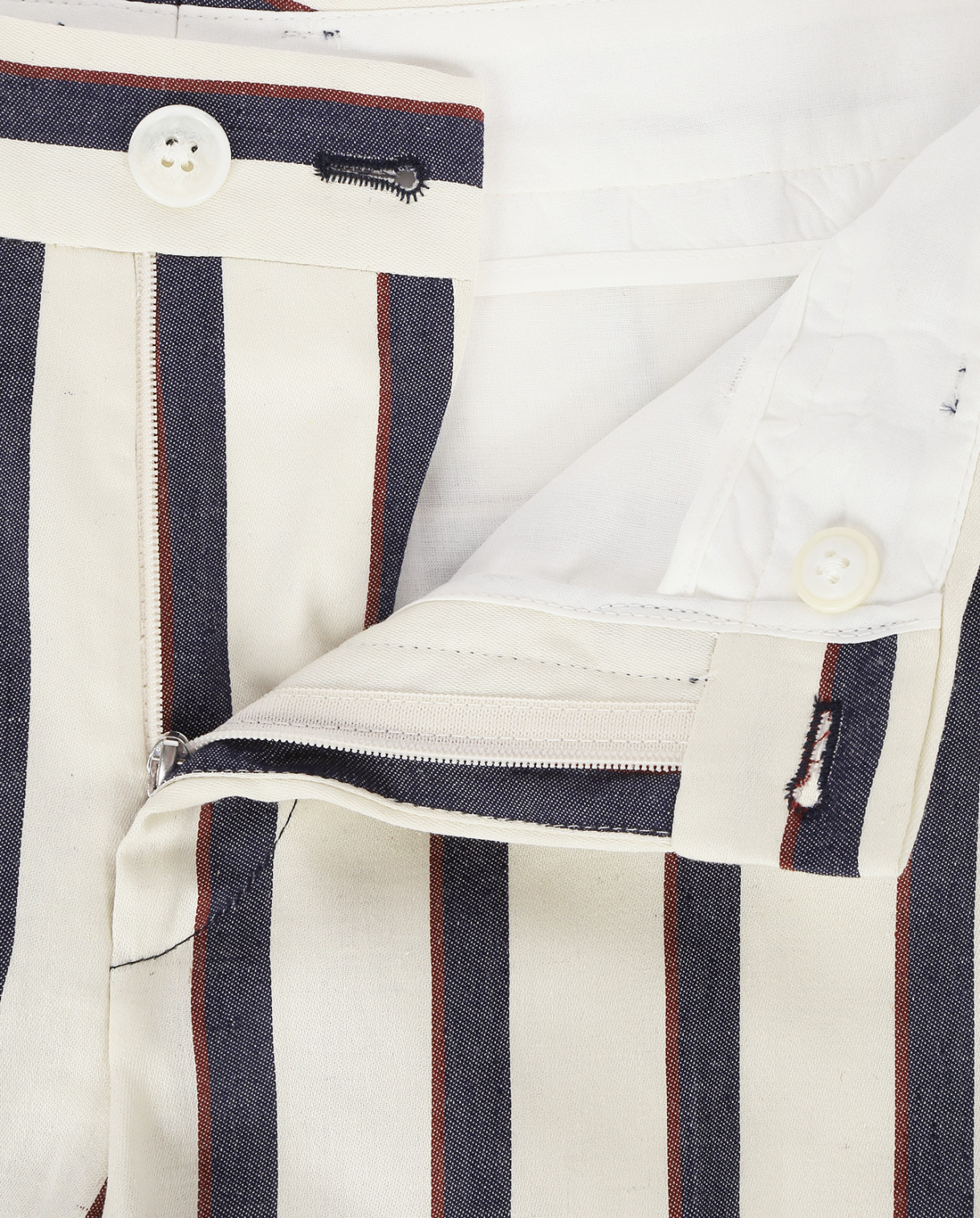 Классические брюки прямого фасона из хлопка и льна  с узором "полоска" Chloé Stora  –  Деталь1  – Цвет:  Белый