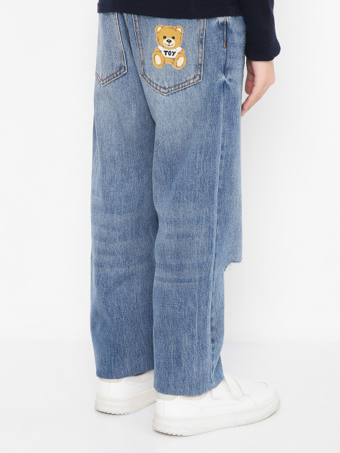 Прямые джинсы с принтом  - МодельВерхНиз1