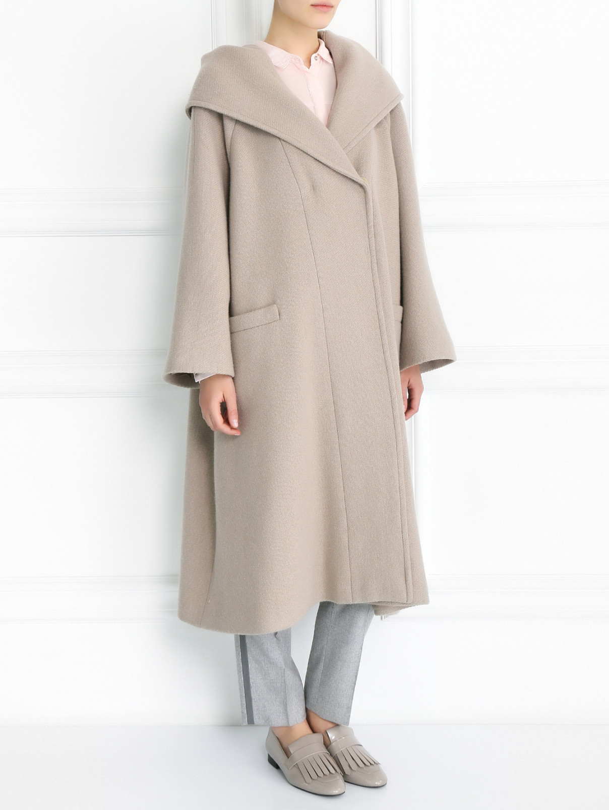 Пальто из шерсти свободного кроя с капюшоном Alberta Ferretti  –  Модель Общий вид  – Цвет:  Бежевый