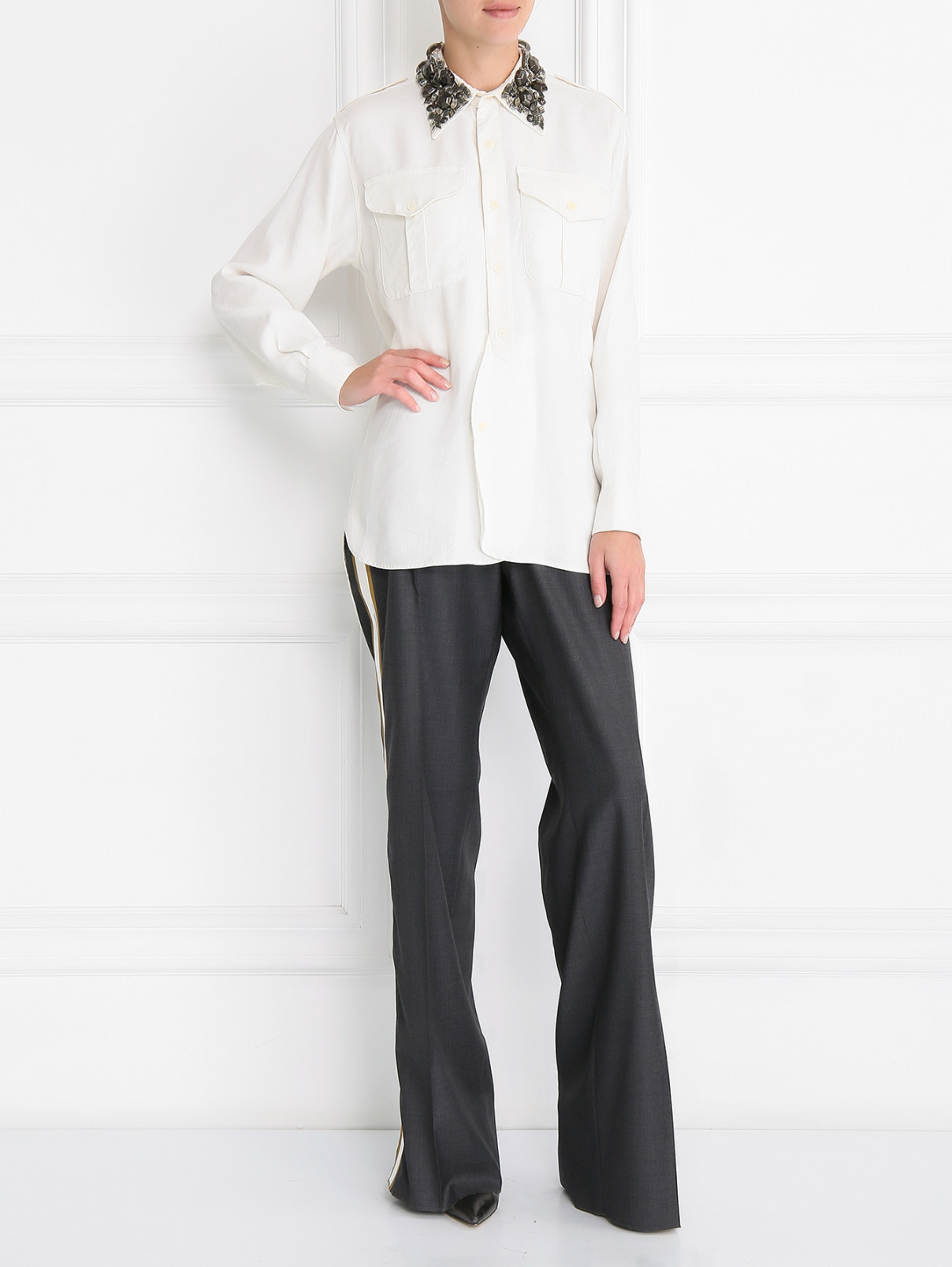 Блуза с воротом, декорированным стеклярусом и бусинами Alberta Ferretti  –  Модель Общий вид  – Цвет:  Белый