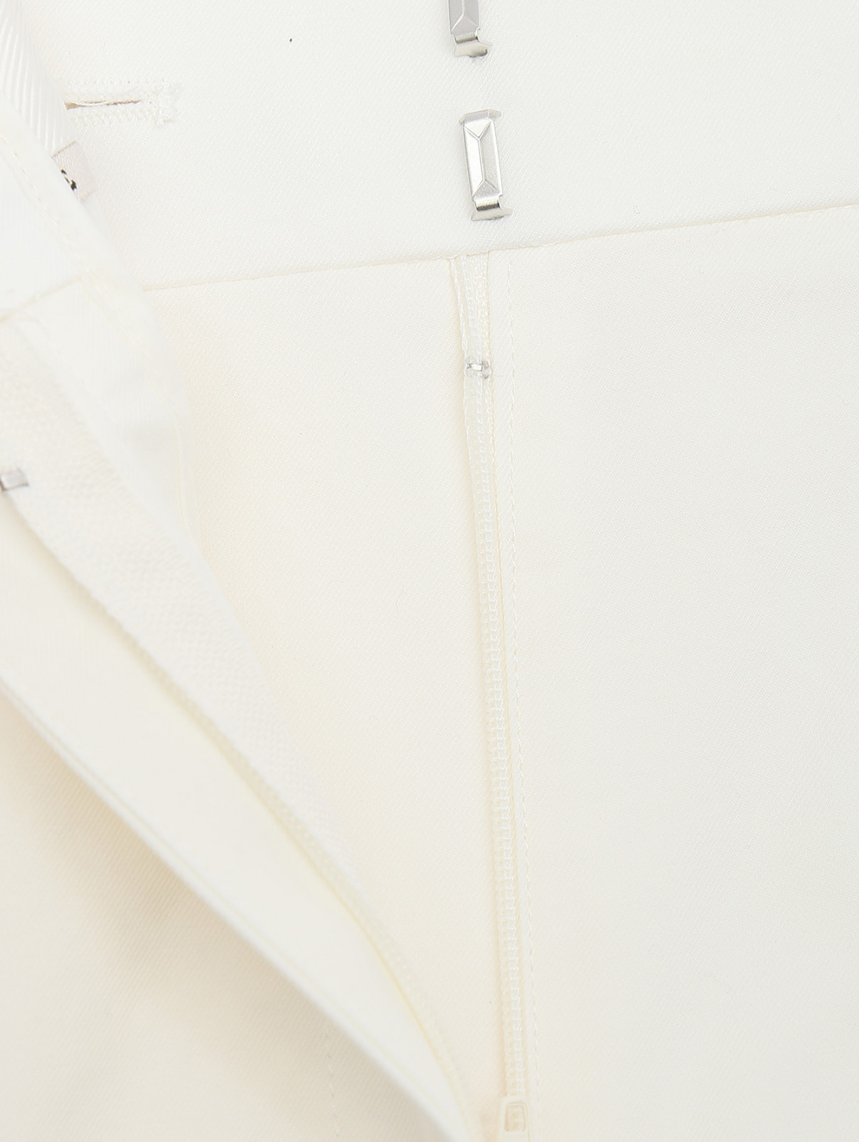 Шорты из хлопка с карманами Ermanno Scervino  –  Деталь1  – Цвет:  Белый