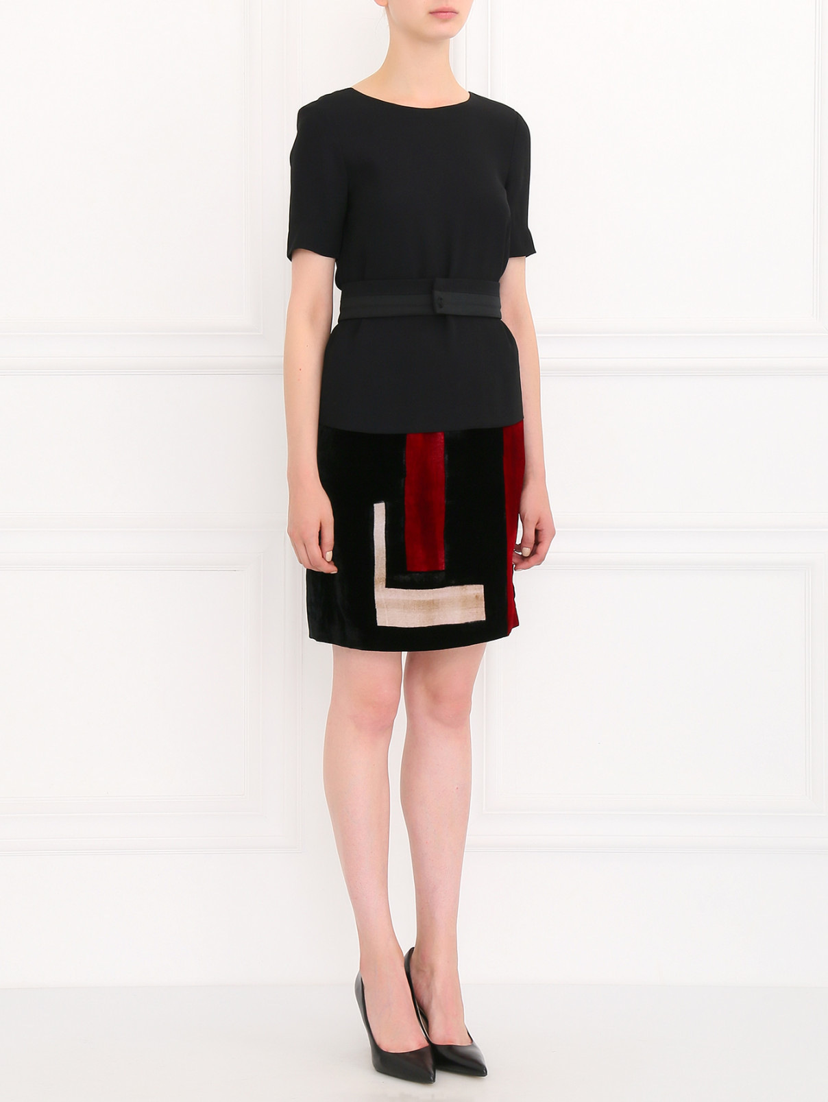 Платье-мини с ремнем Isola Marras  –  Модель Общий вид  – Цвет:  Черный