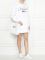 Платье свободного кроя с принтом и капюшоном Moschino  –  МодельОбщийВид