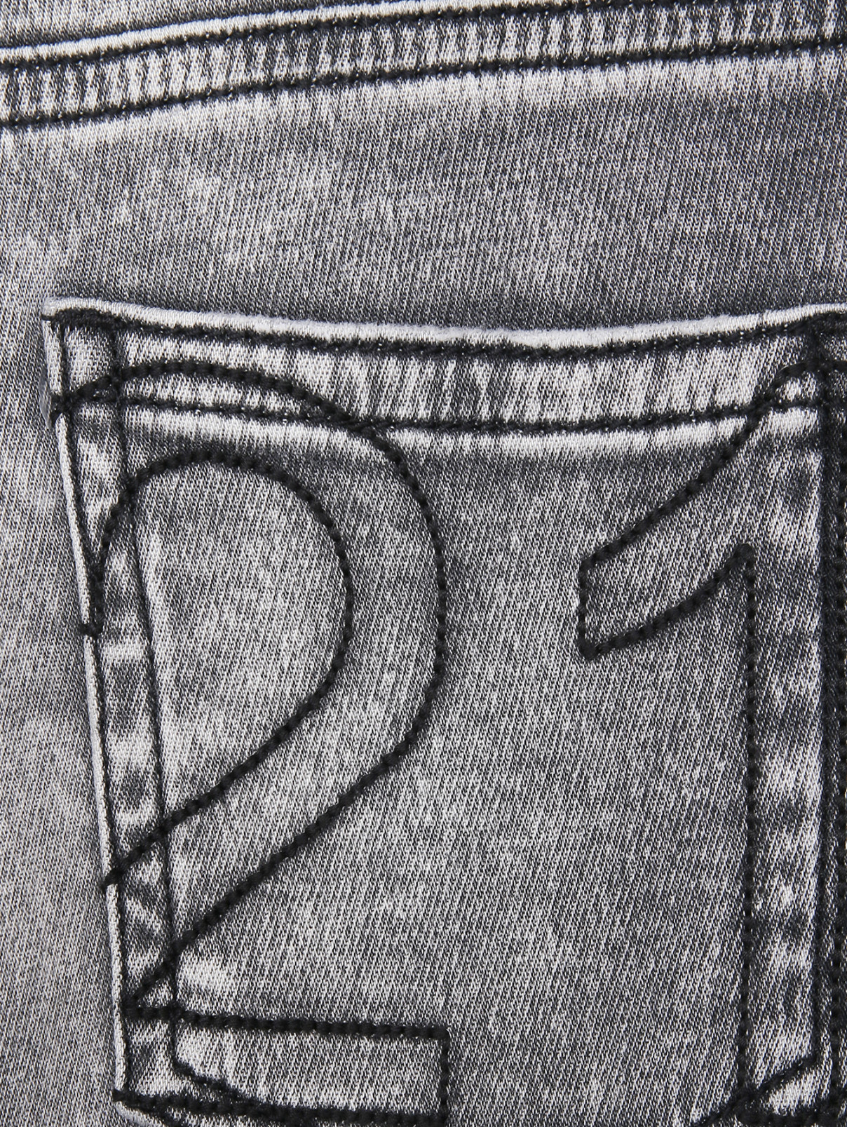 Трикотажные брюки с эффектом денима N21  –  Деталь1  – Цвет:  Серый